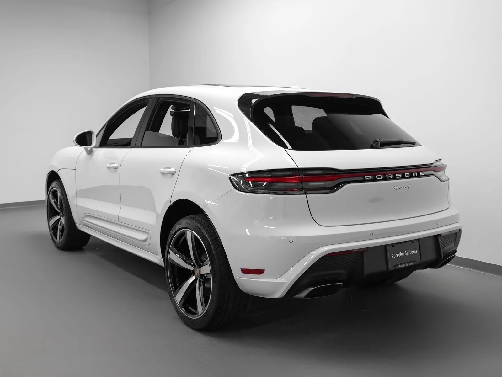 2026 Porsche Macan (95B), 3/20