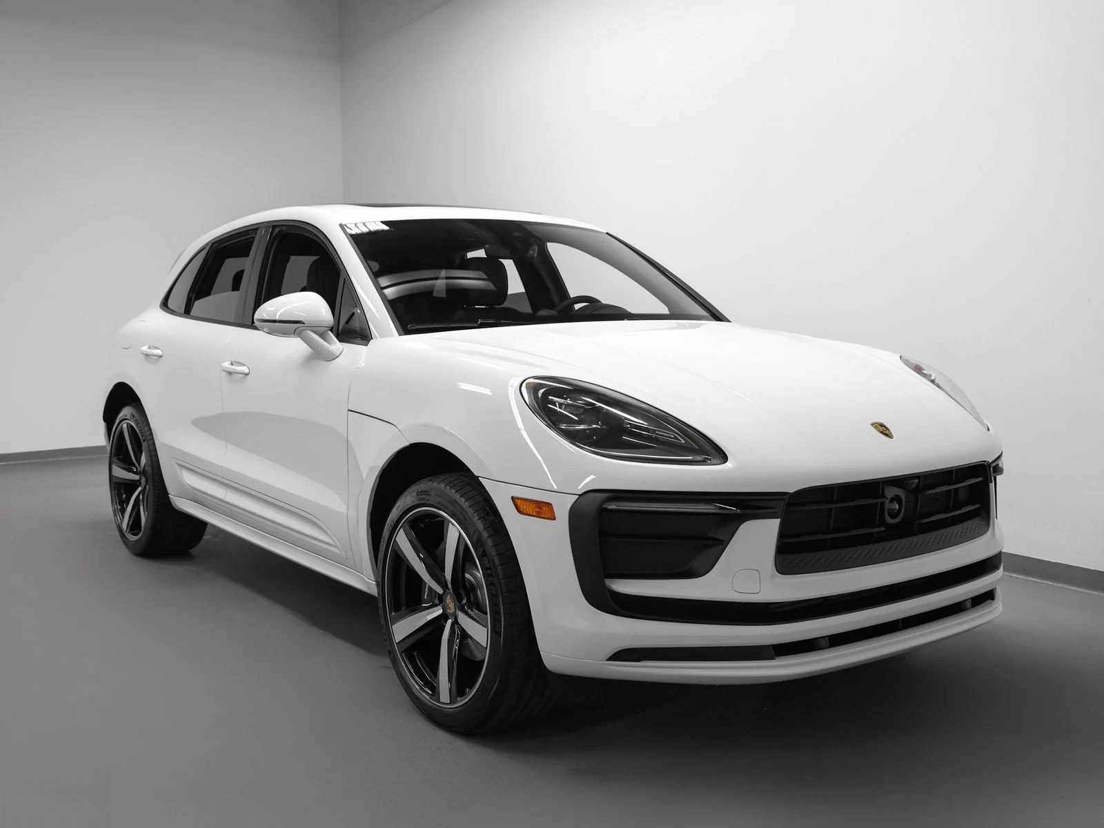 2026 Porsche Macan (95B), 9/20