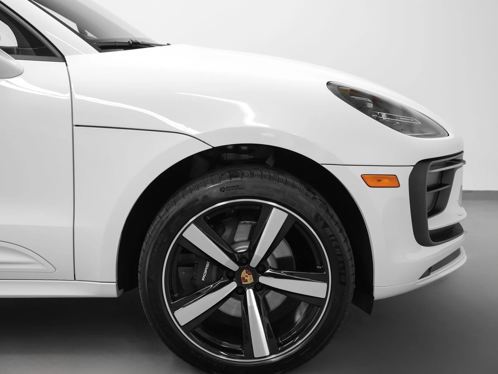 2026 Porsche Macan (95B), 14/20