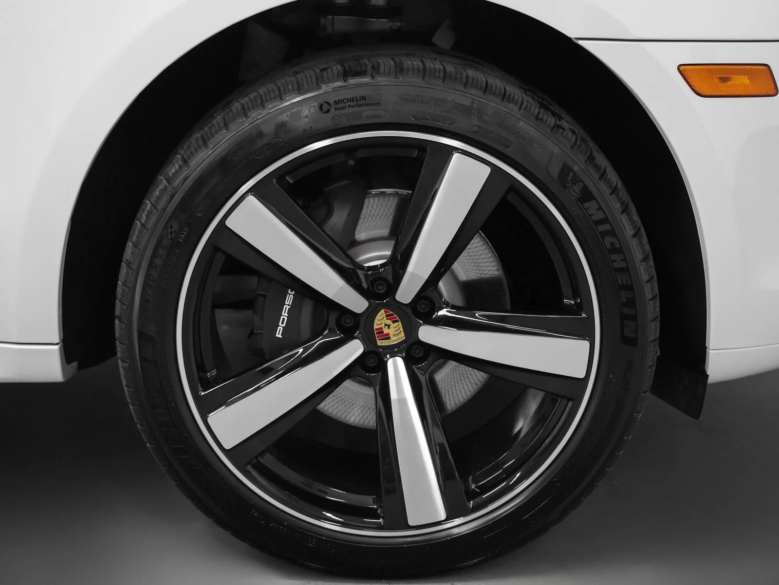 2026 Porsche Macan (95B), 15/20