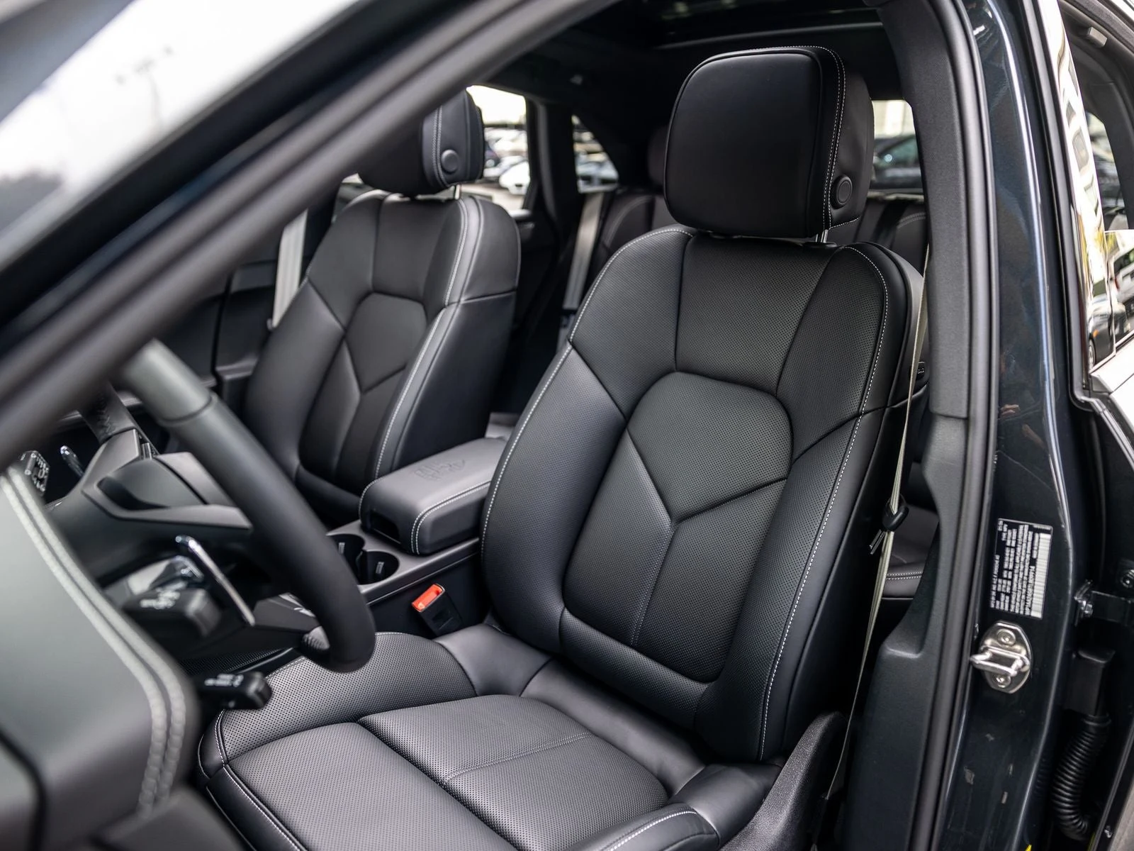 2026 Porsche Macan (95B), 5/20