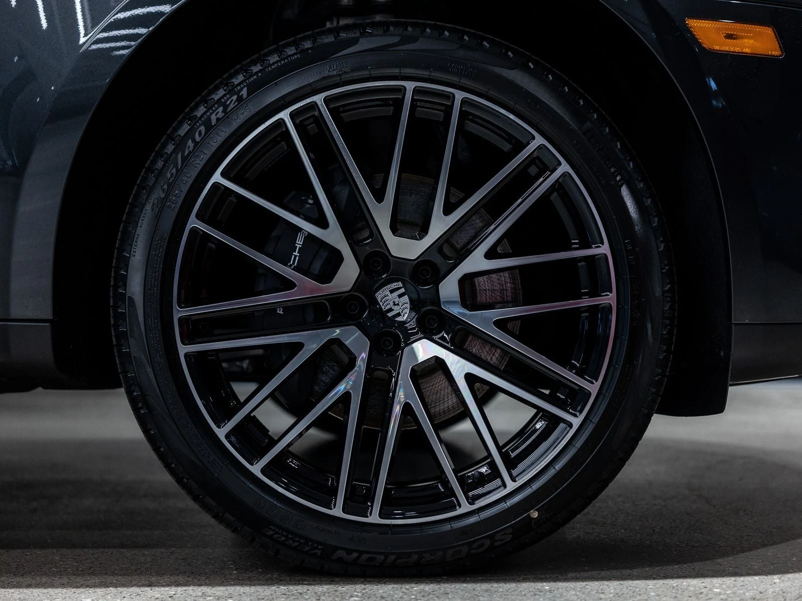 2026 Porsche Macan (95B), 20/20