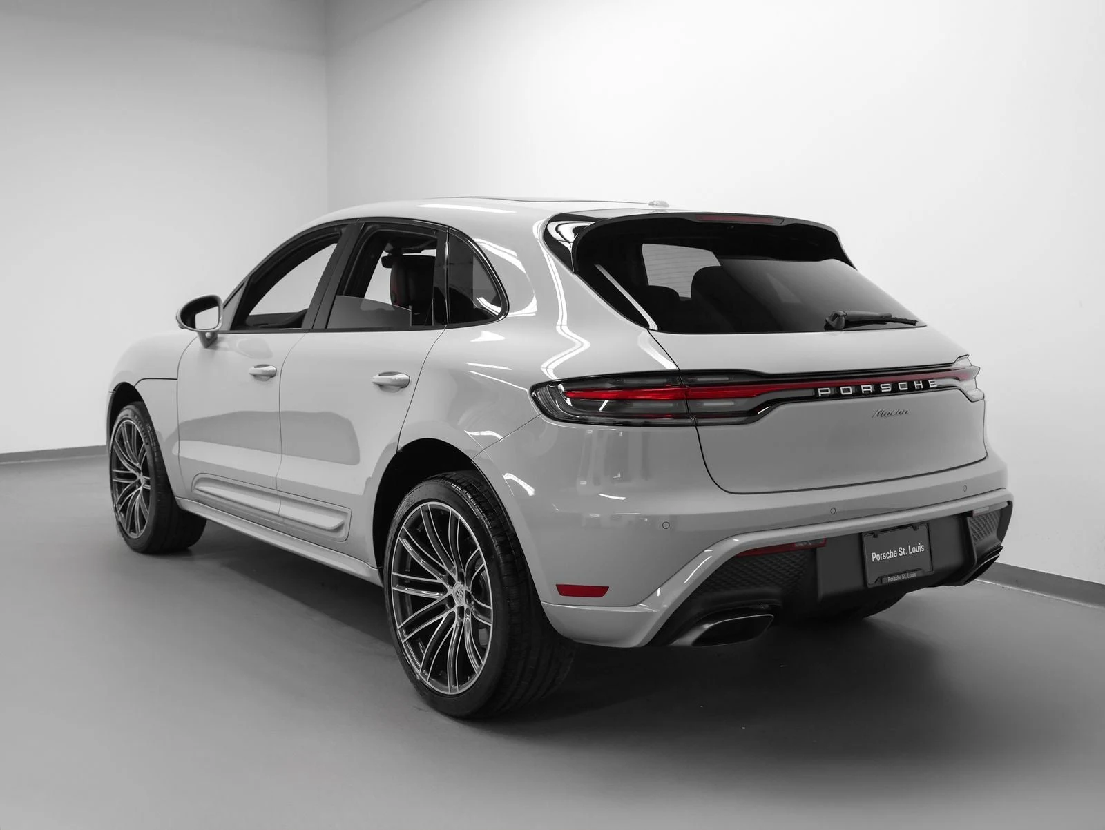 2026 Porsche Macan (95B), 3/20