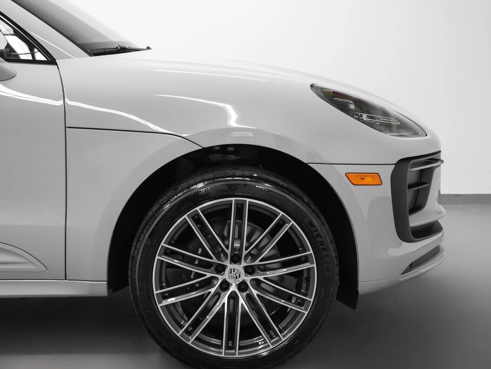 2026 Porsche Macan (95B), 14/20