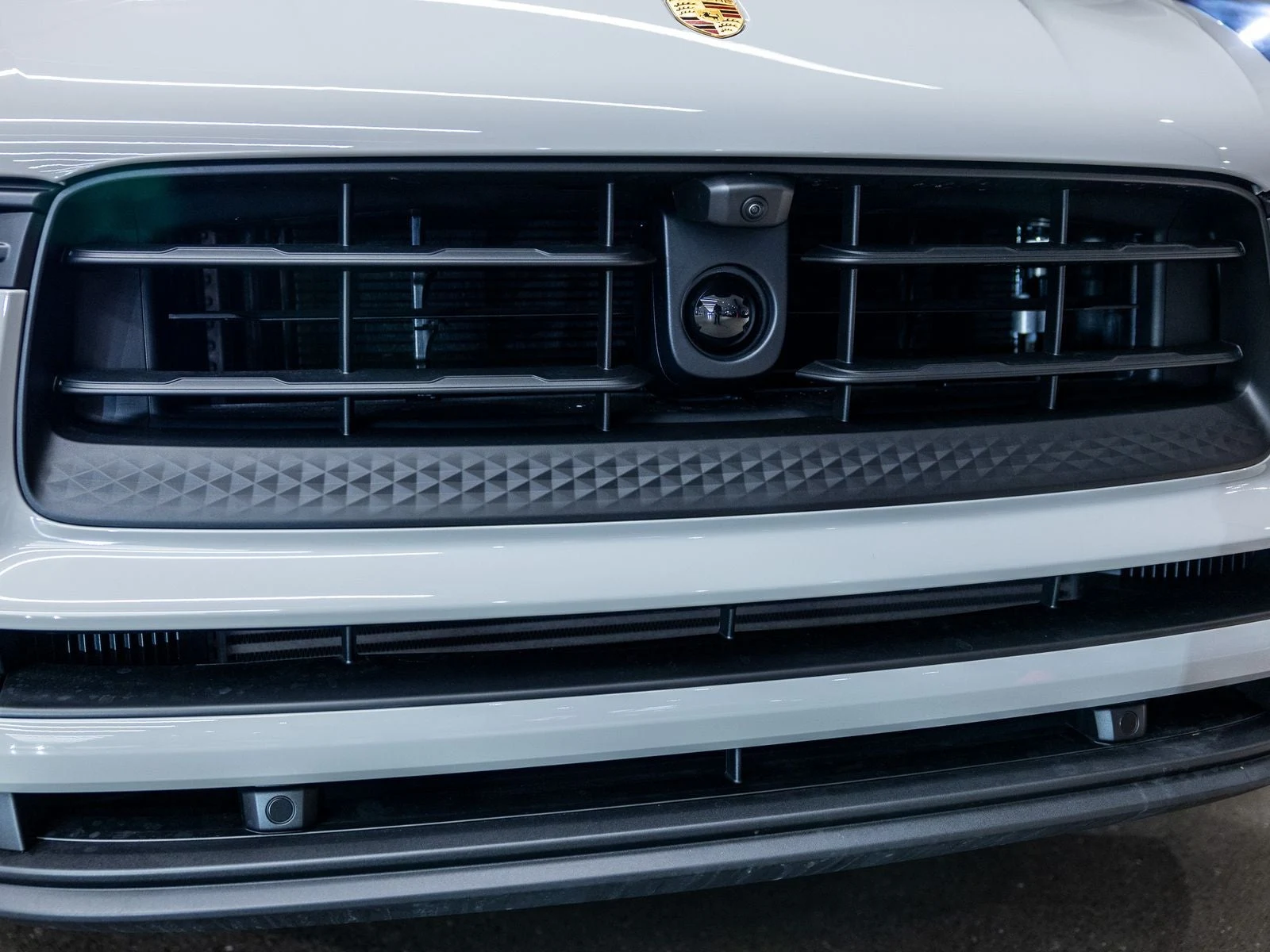 2026 Porsche Macan (95B), 18/20