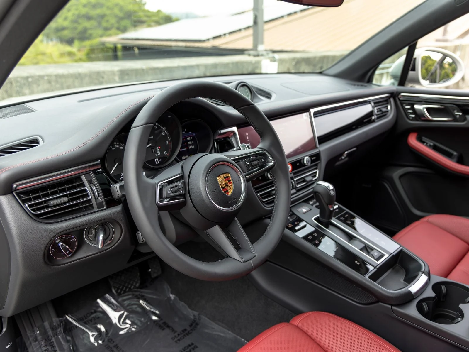 2026 Porsche Macan (95B), 4/20
