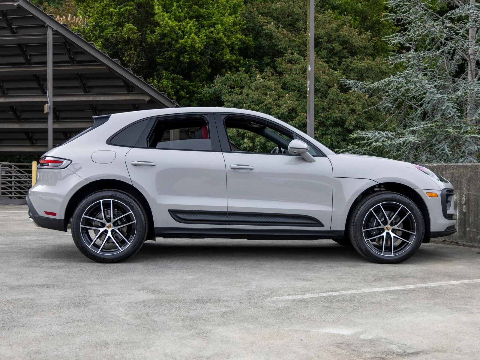 2026 Porsche Macan (95B), 12/20