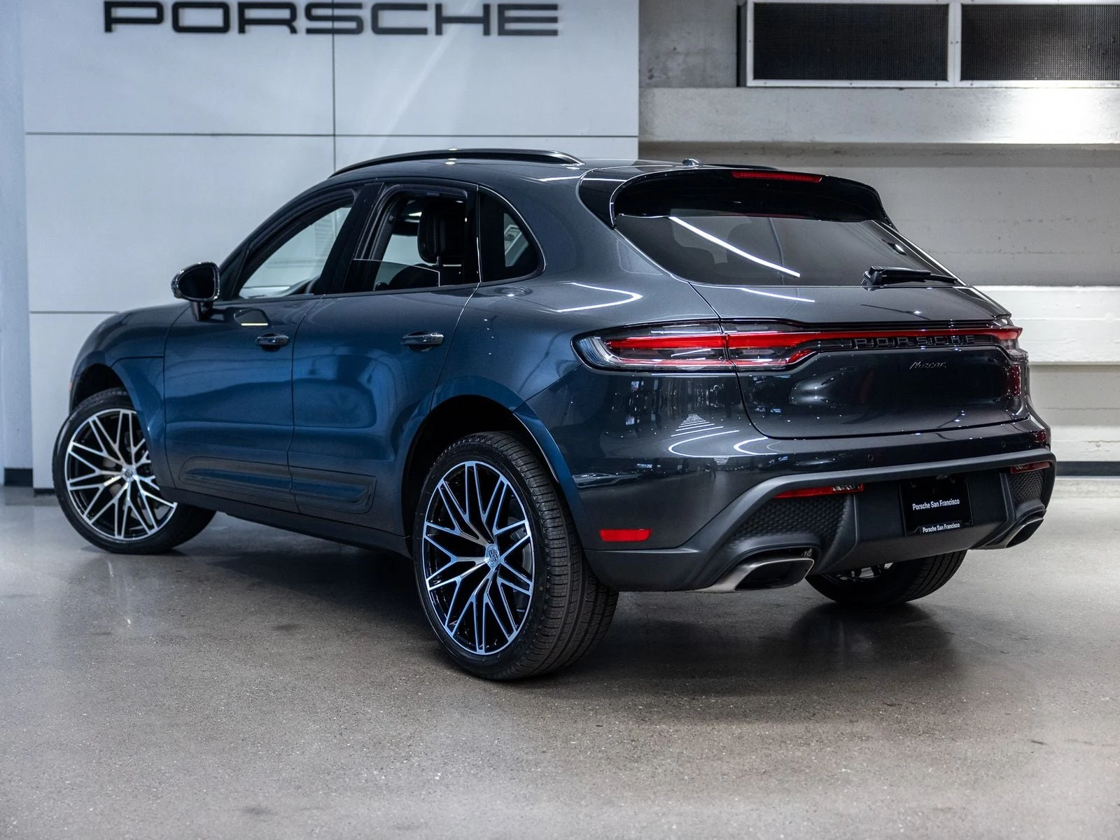 2026 Porsche Macan (95B), 3/20