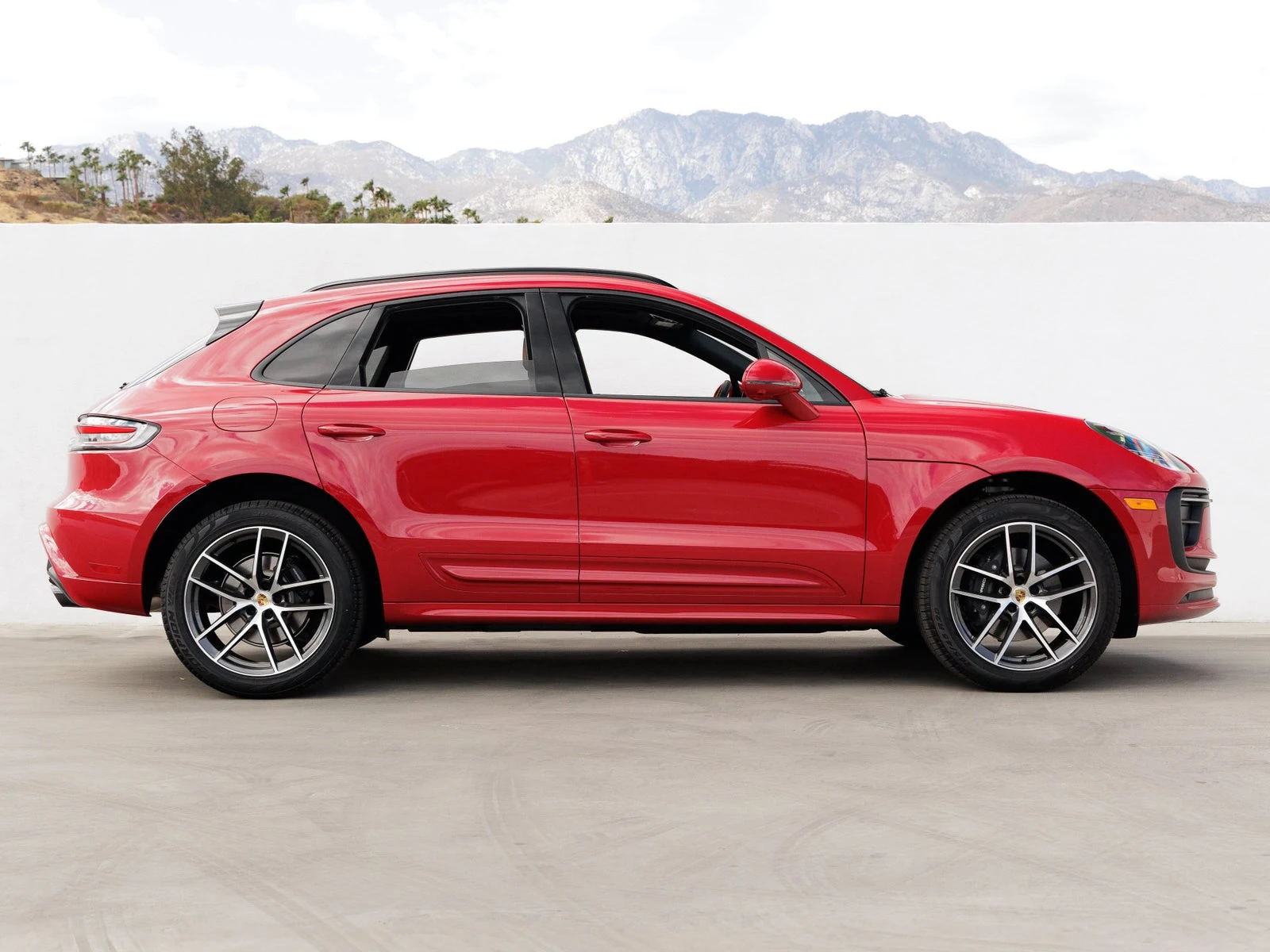 2026 Porsche Macan (95B), 8/20