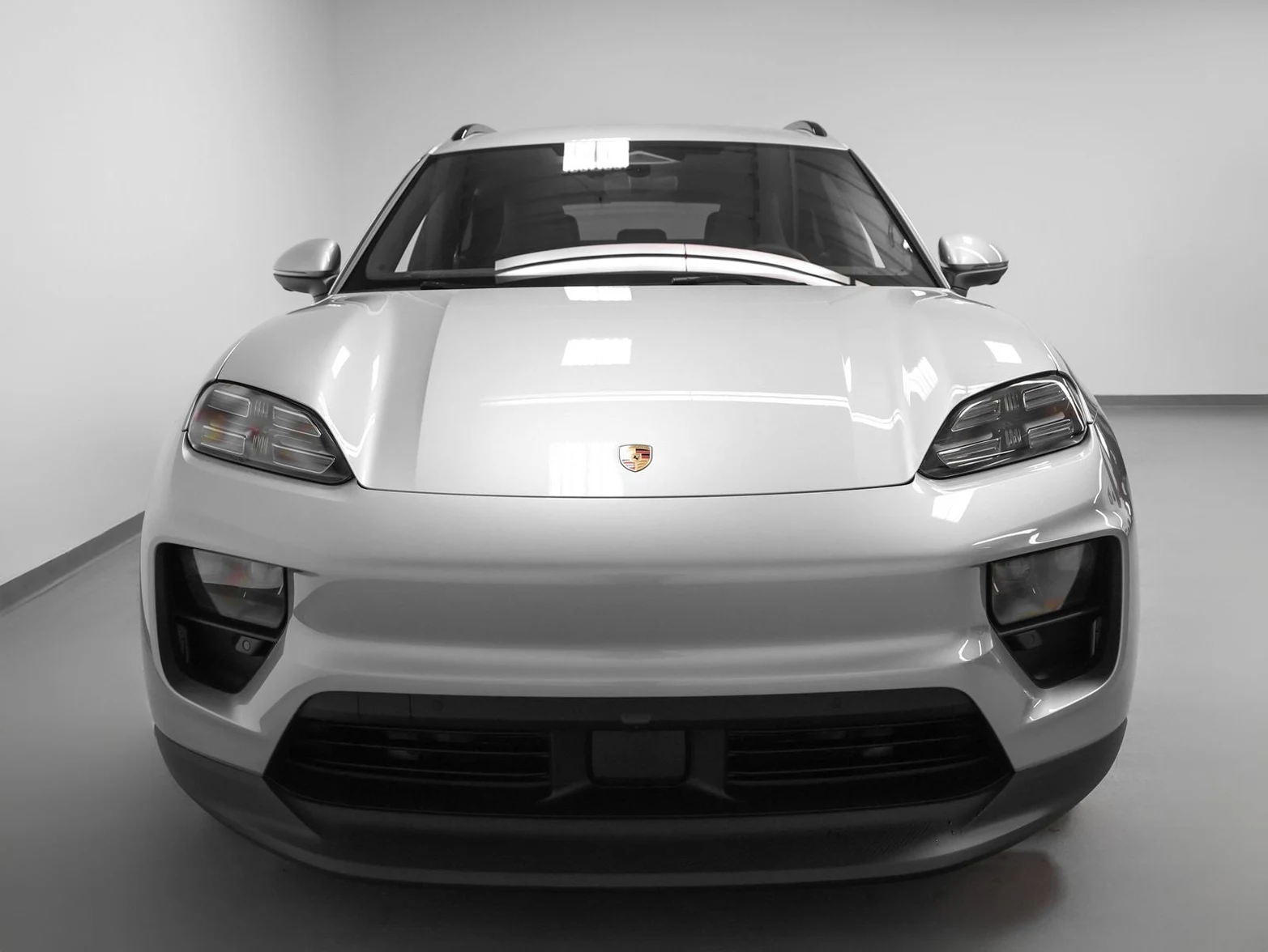 2026 Porsche Macan 4 Electric (XAB), 7/20