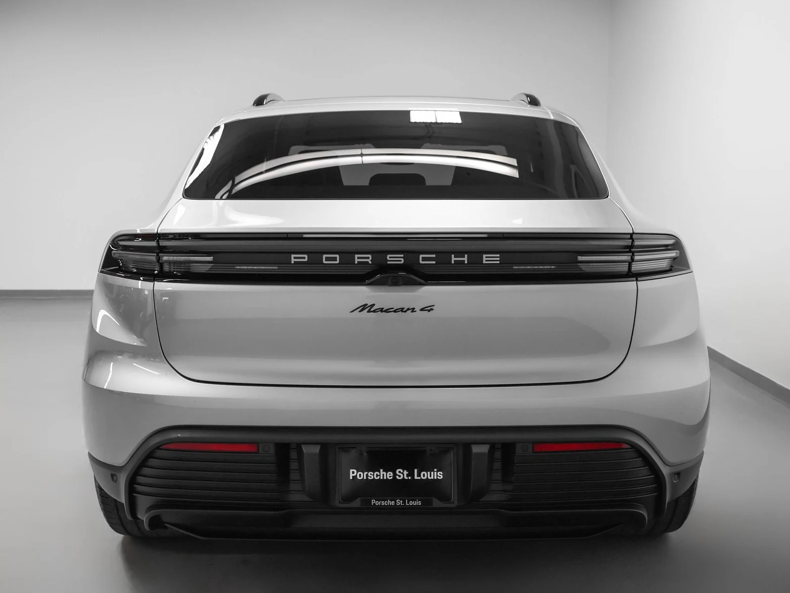 2026 Porsche Macan 4 Electric (XAB), 10/20