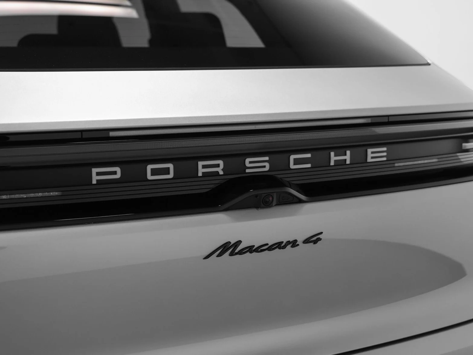 2026 Porsche Macan 4 Electric (XAB), 20/20