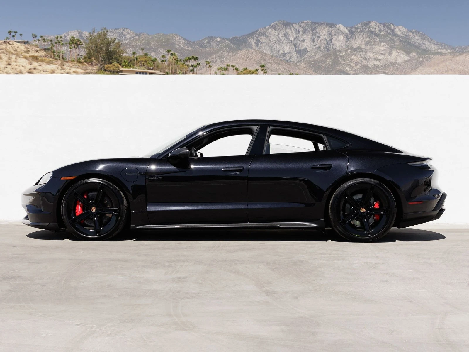 2026 Porsche Taycan GTS (2025 Update), 2/20