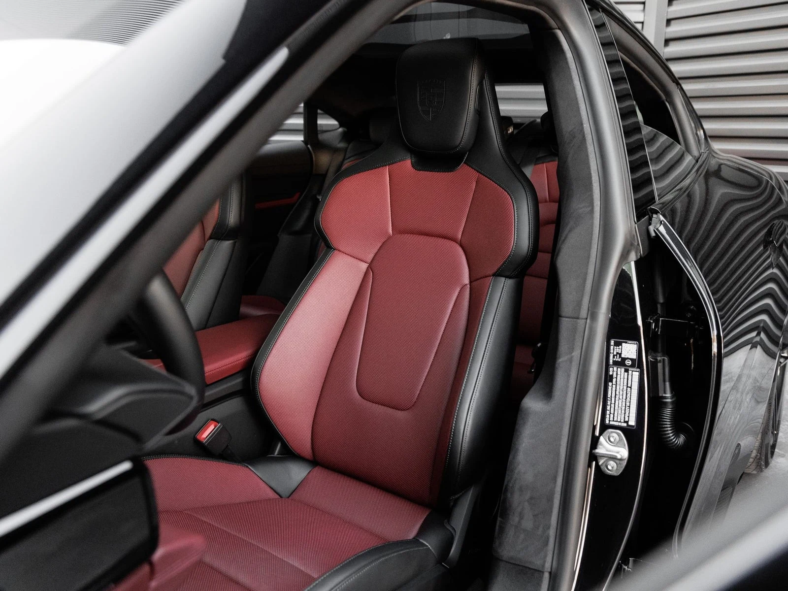 2026 Porsche Taycan GTS (2025 Update), 5/20