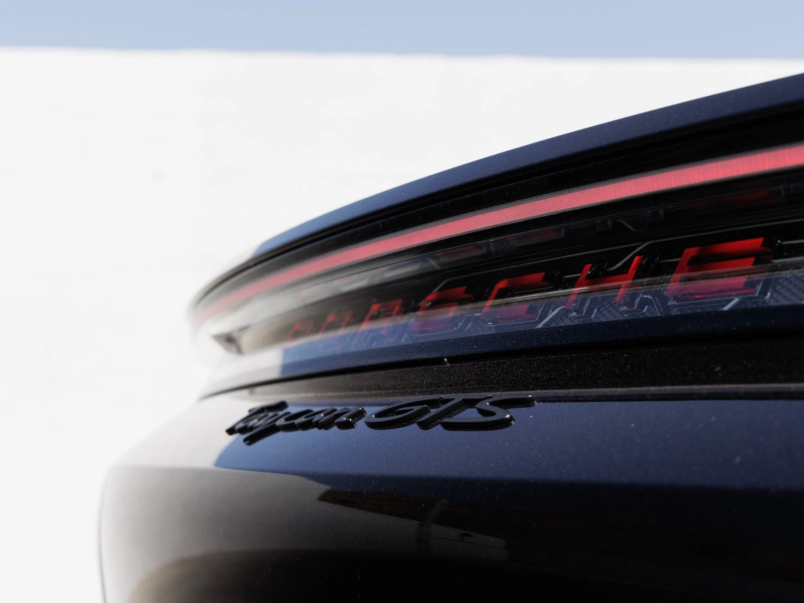 2026 Porsche Taycan GTS (2025 Update), 12/20