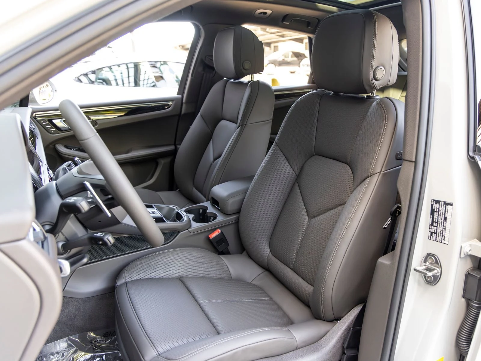 2026 Porsche Macan (95B), 5/20