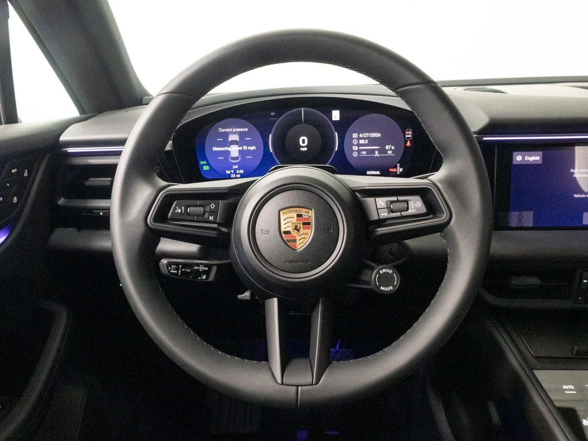 2026 Porsche Macan 4 Electric (XAB), 16/20