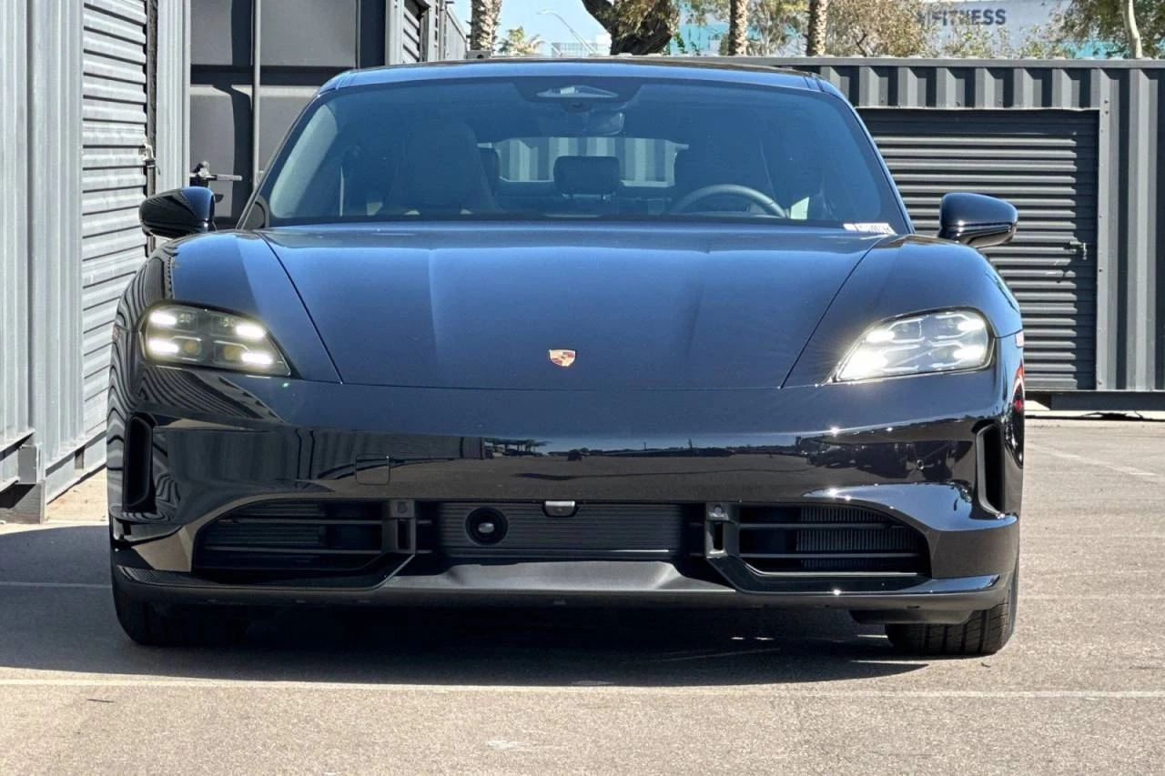 2026 Porsche Taycan 4 Black Edition (2025 Update), 11/20