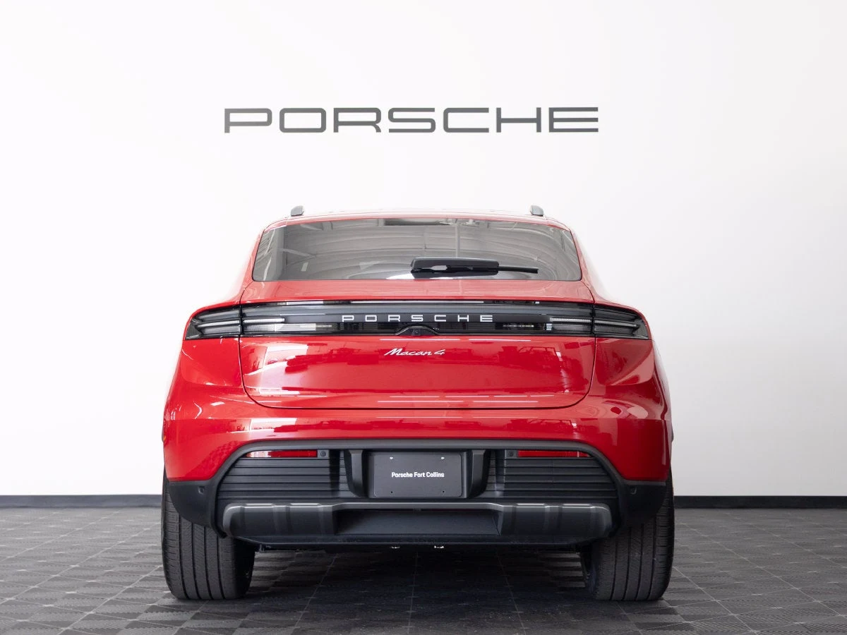 2026 Porsche Macan 4 Electric (XAB), 6/20