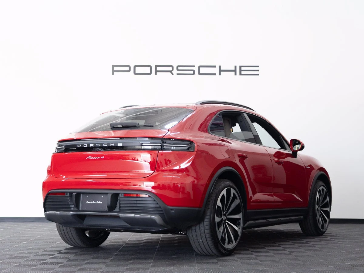 2026 Porsche Macan 4 Electric (XAB), 7/20