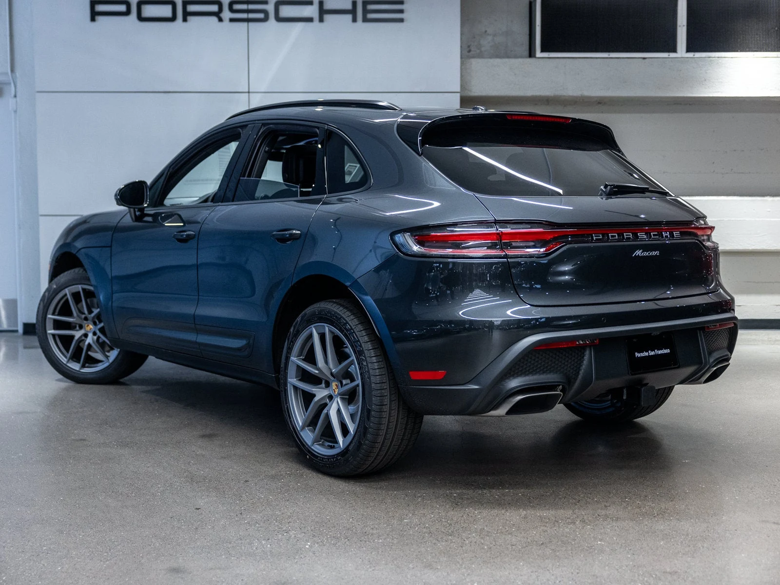 2026 Porsche Macan (95B), 3/20