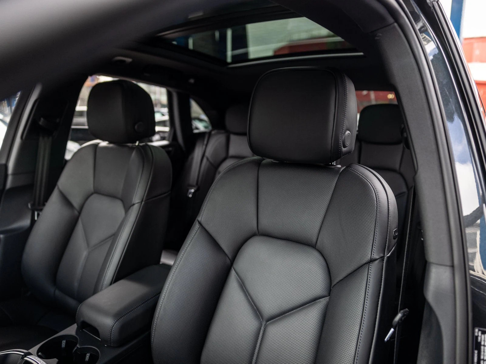 2026 Porsche Macan (95B), 5/20