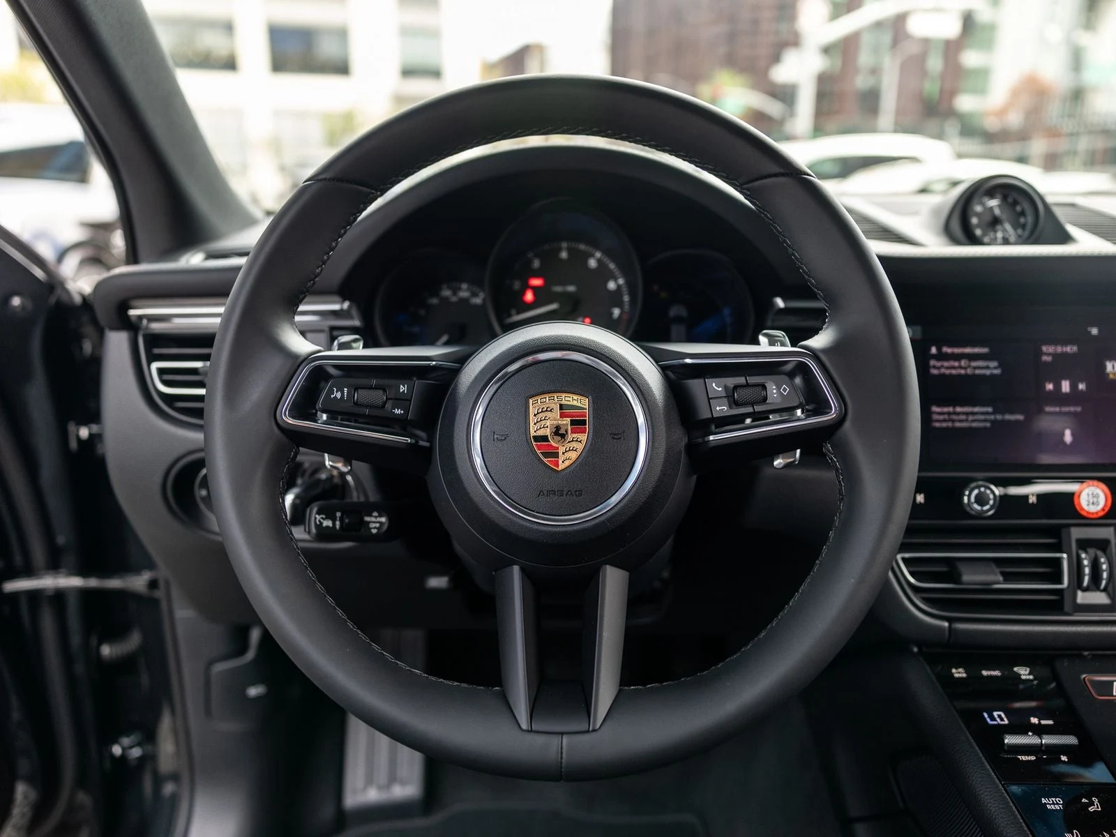 2026 Porsche Macan (95B), 6/20