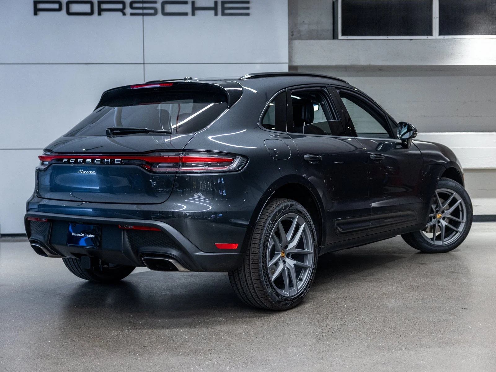 2026 Porsche Macan (95B), 8/20