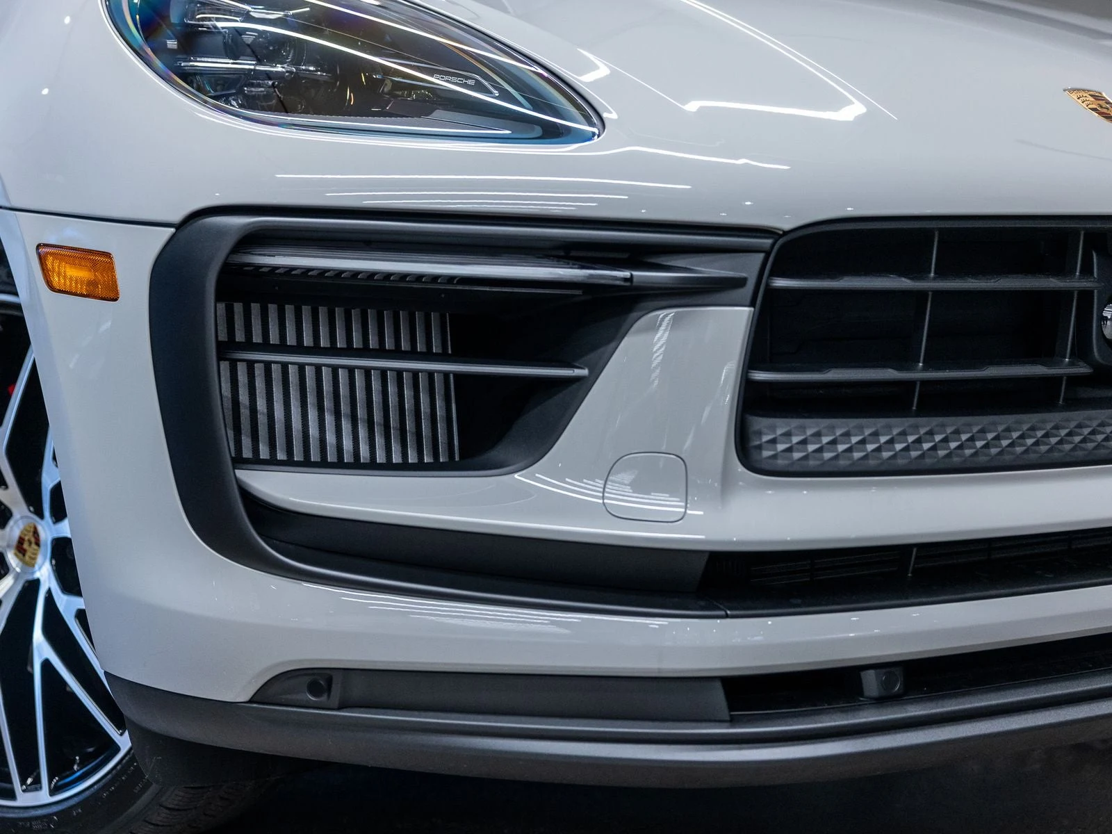 2026 Porsche Macan S (95B), 17/20