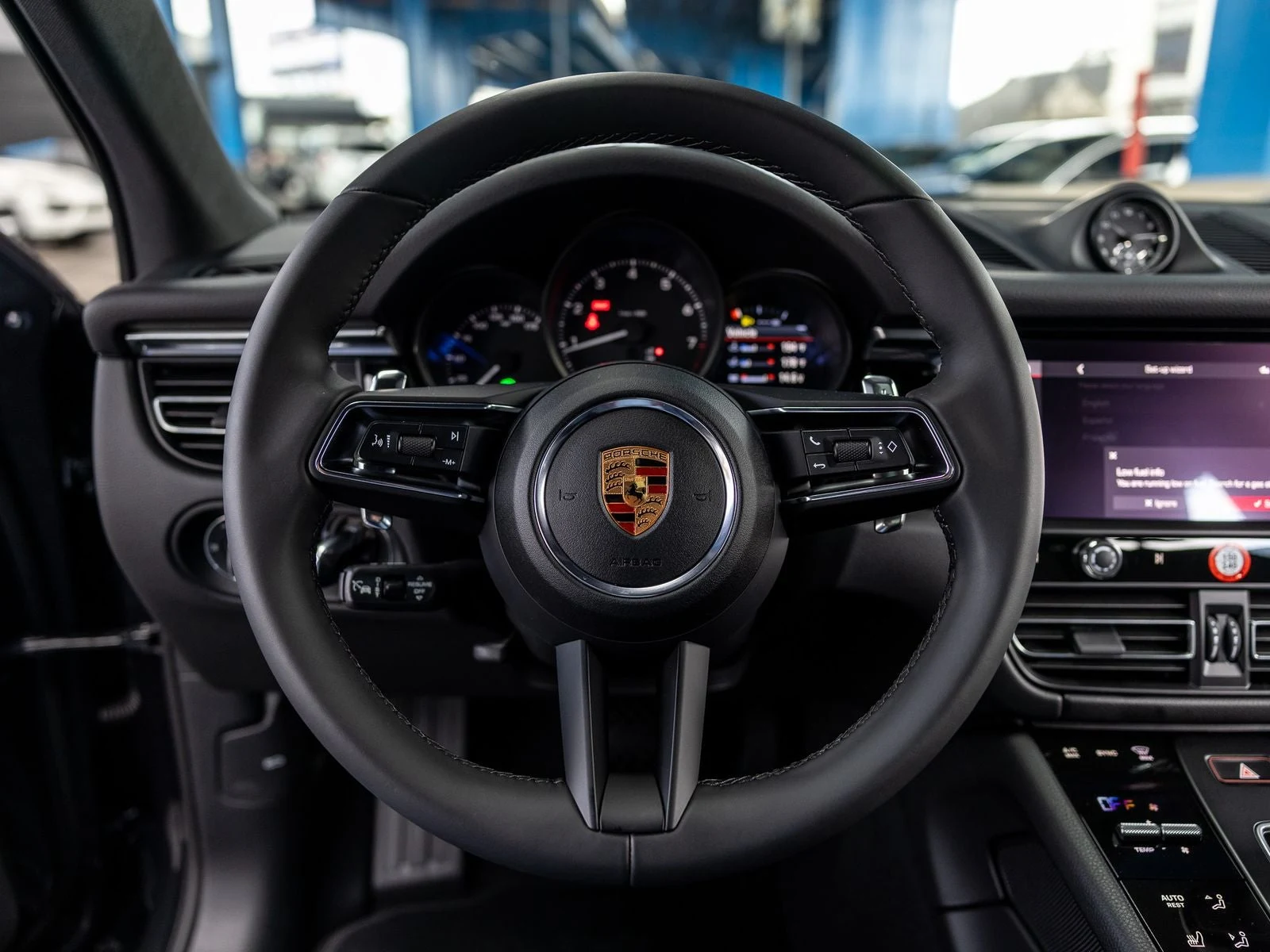 2026 Porsche Macan (95B), 6/20
