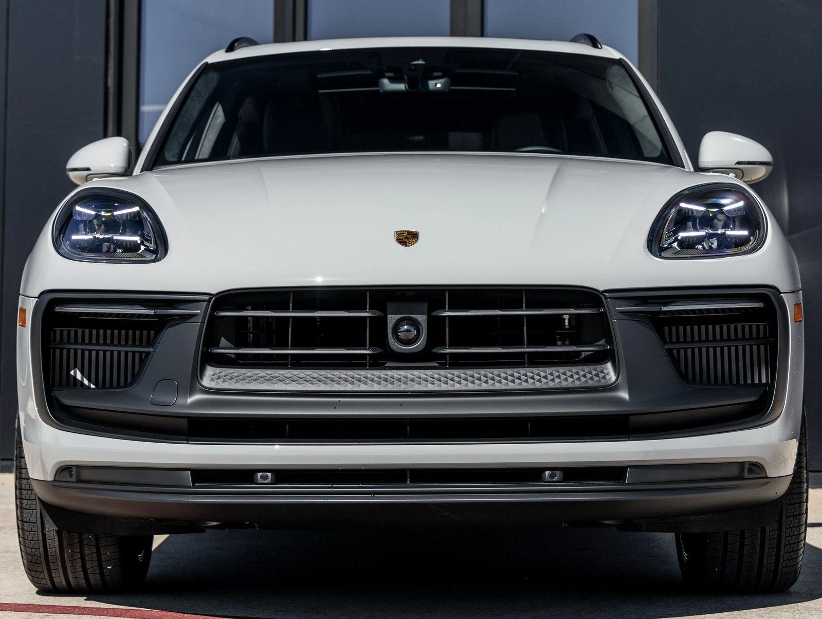2026 Porsche Macan GTS (95B), 8/20