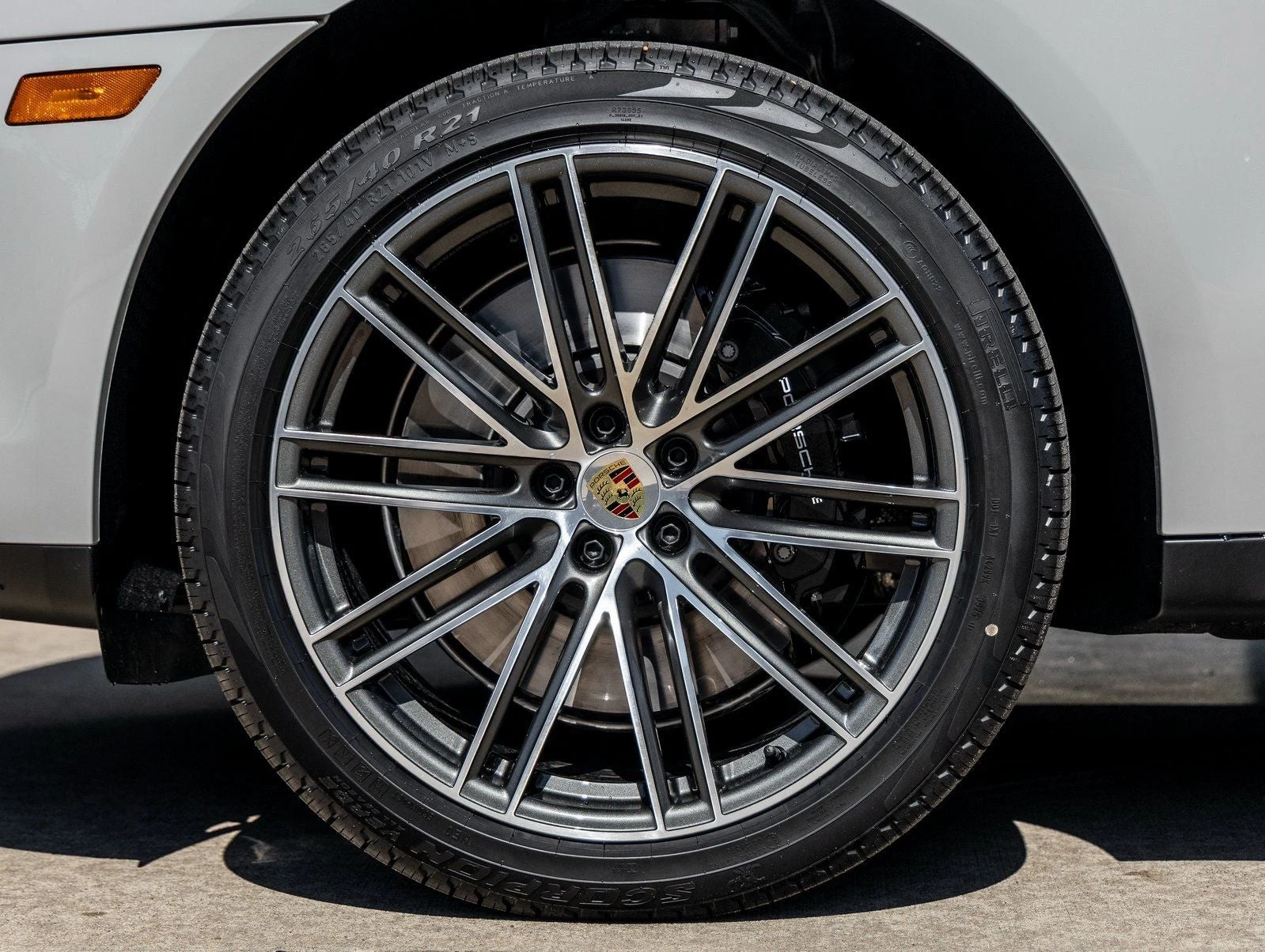2026 Porsche Macan GTS (95B), 13/20