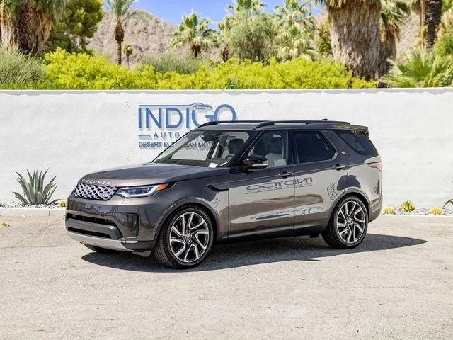 Land Rover Discovery S (L462) · gray · Indigo Auto Group