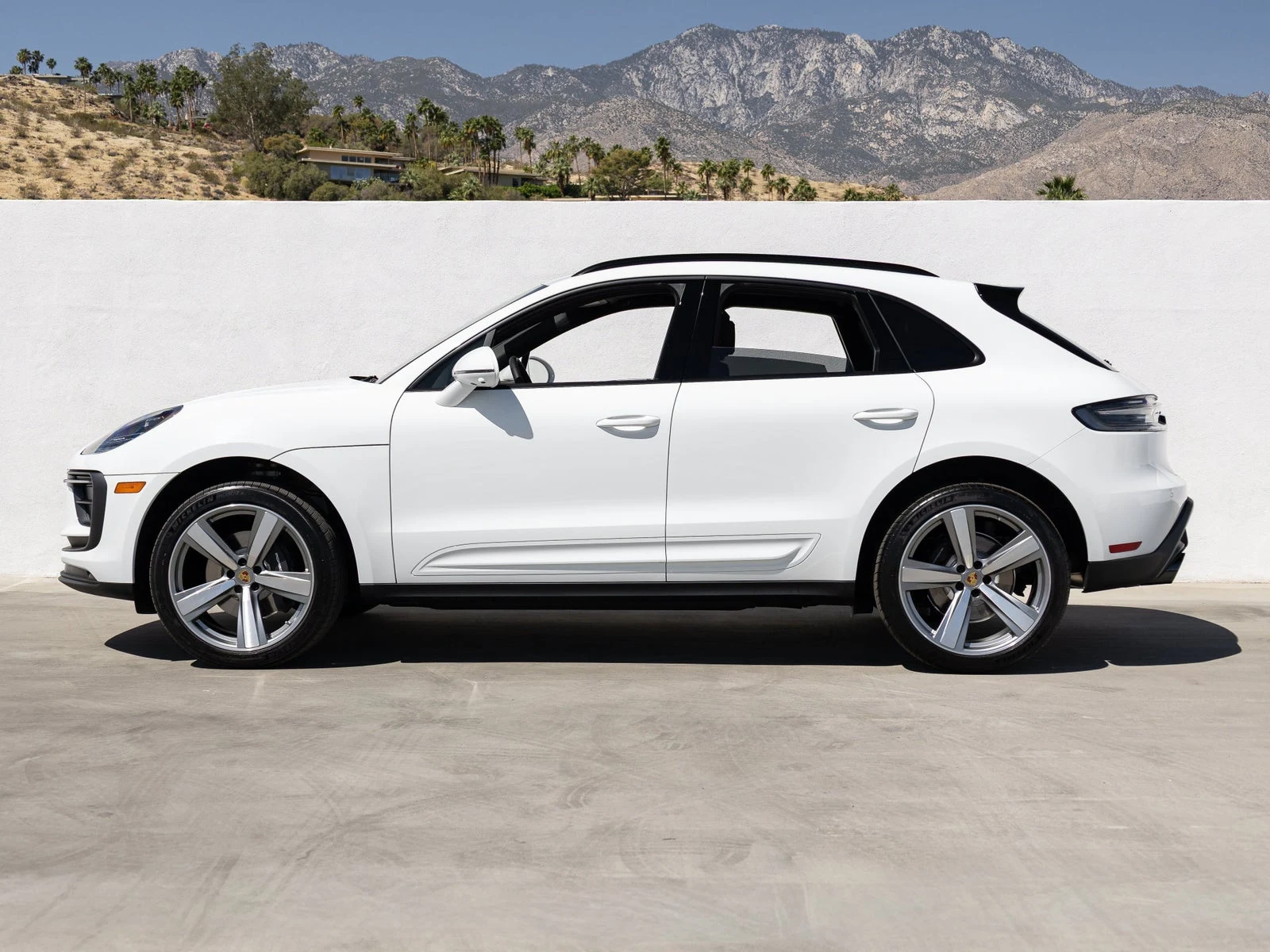 2026 Porsche Macan (95B), 2/20