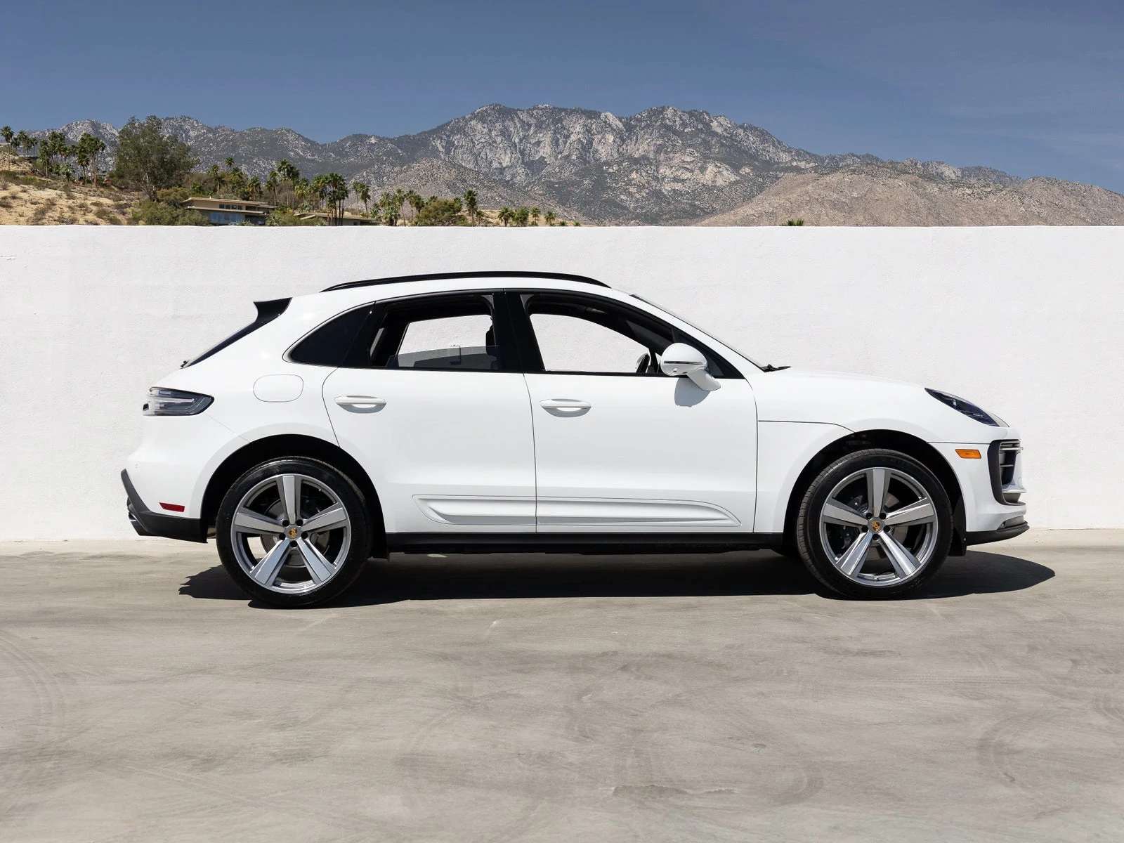 2026 Porsche Macan (95B), 8/20