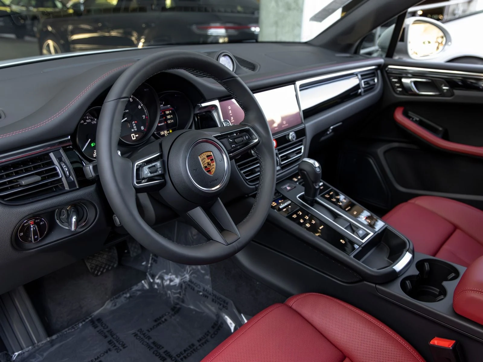 2026 Porsche Macan (95B), 4/20