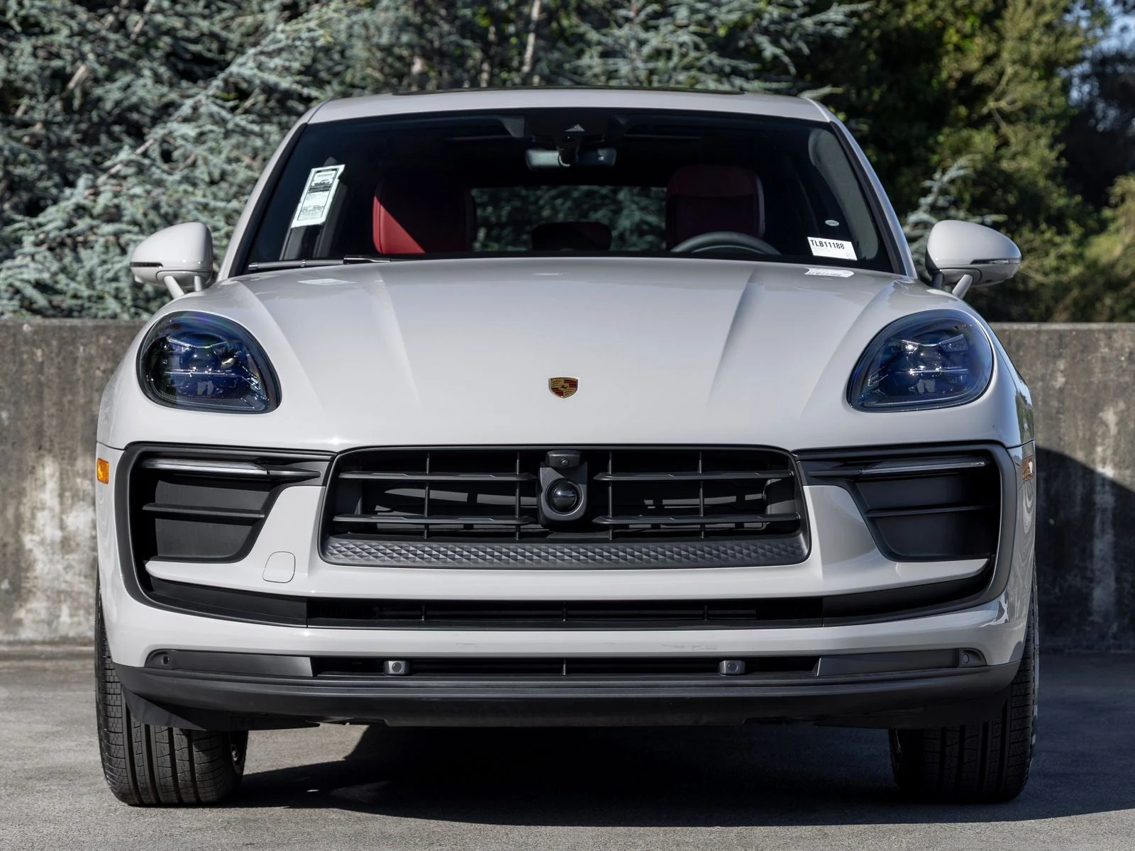 2026 Porsche Macan (95B), 8/20