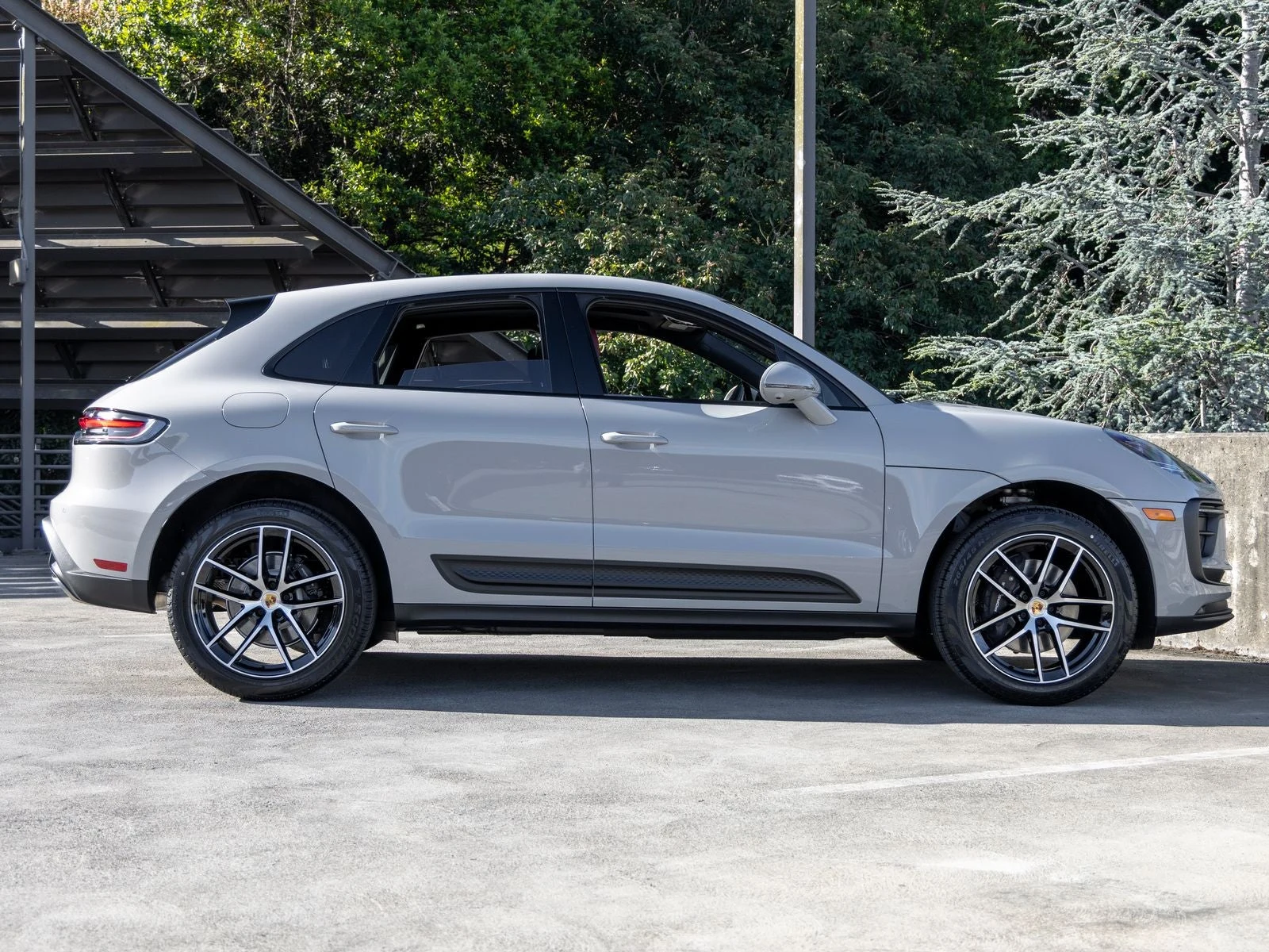 2026 Porsche Macan (95B), 12/20