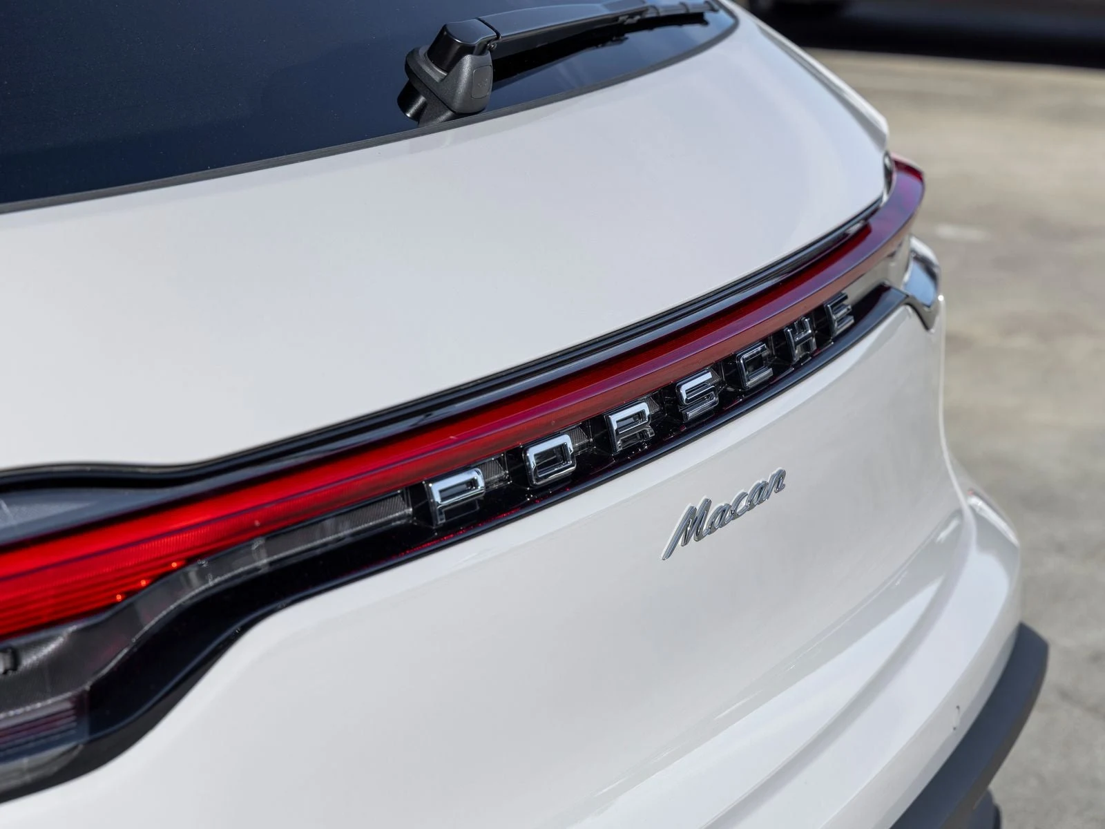 2026 Porsche Macan (95B), 19/20