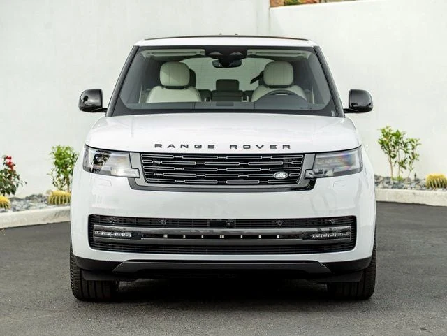2026 Land Rover Range Rover Plug-In Hybrid SE (L460), 3/20