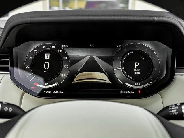 2026 Land Rover Range Rover Plug-In Hybrid SE (L460), 17/20