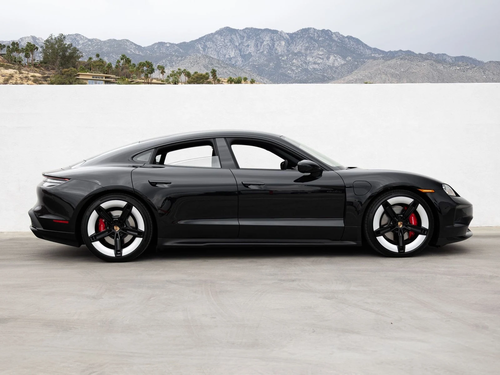 2026 Porsche Taycan 4S Black Edition (2025 Update), 8/20