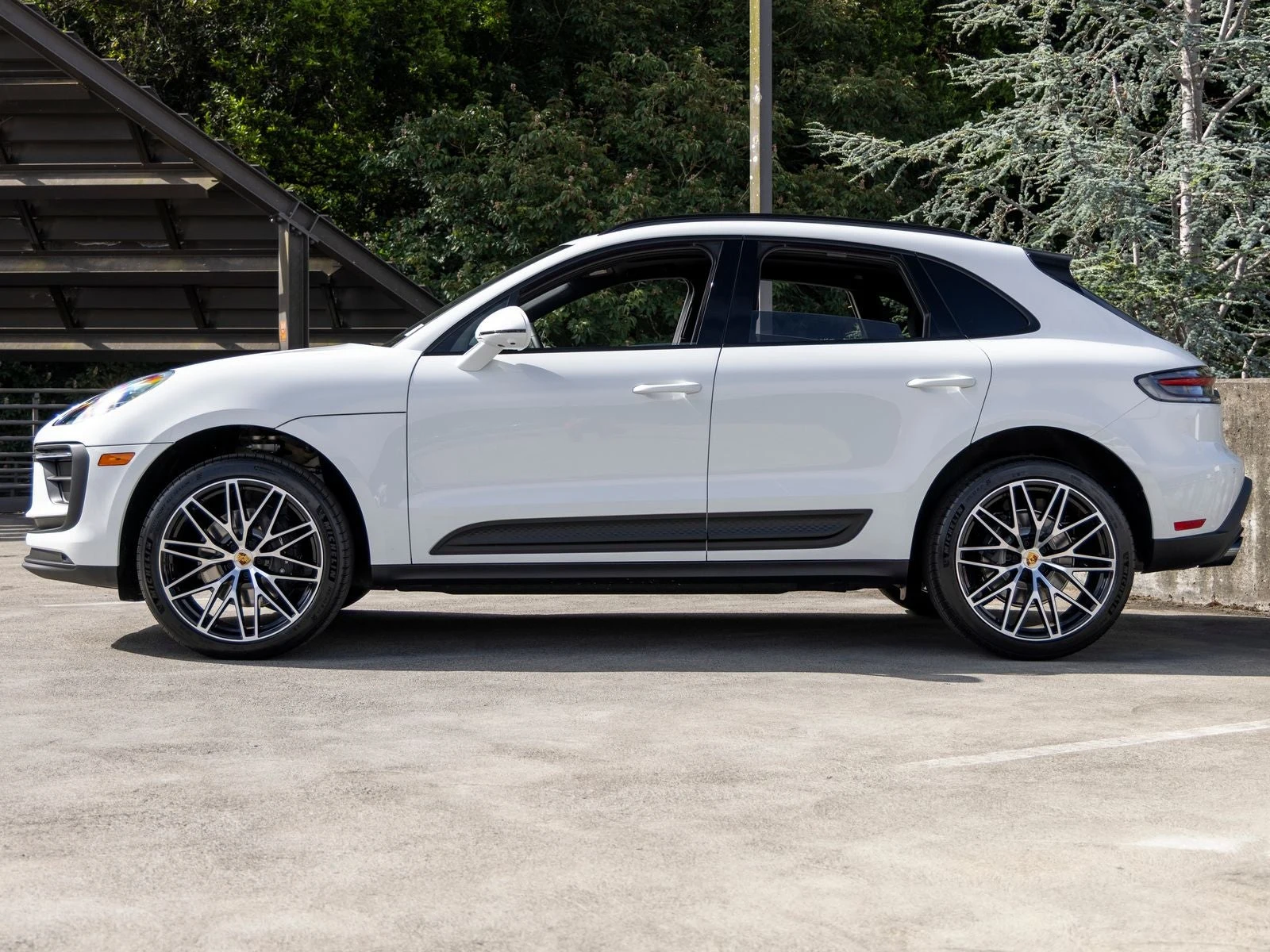 2026 Porsche Macan (95B), 2/20