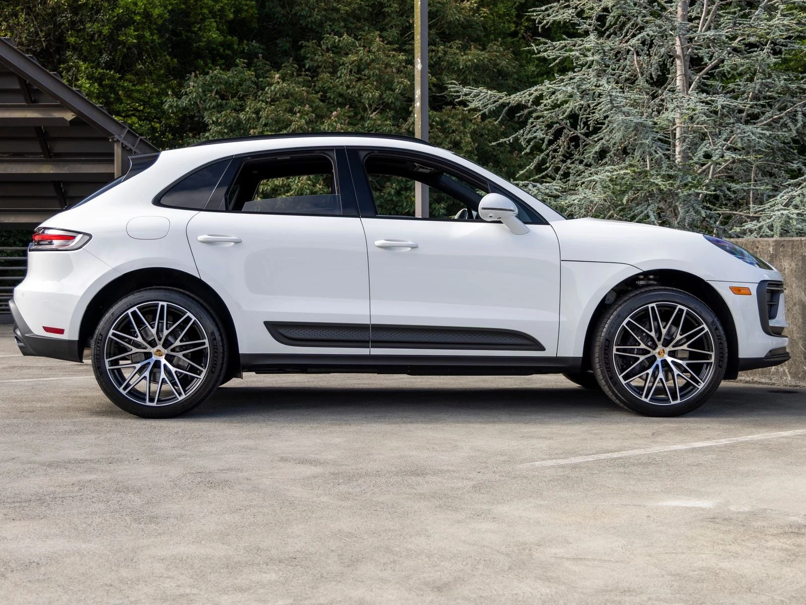 2026 Porsche Macan (95B), 12/20