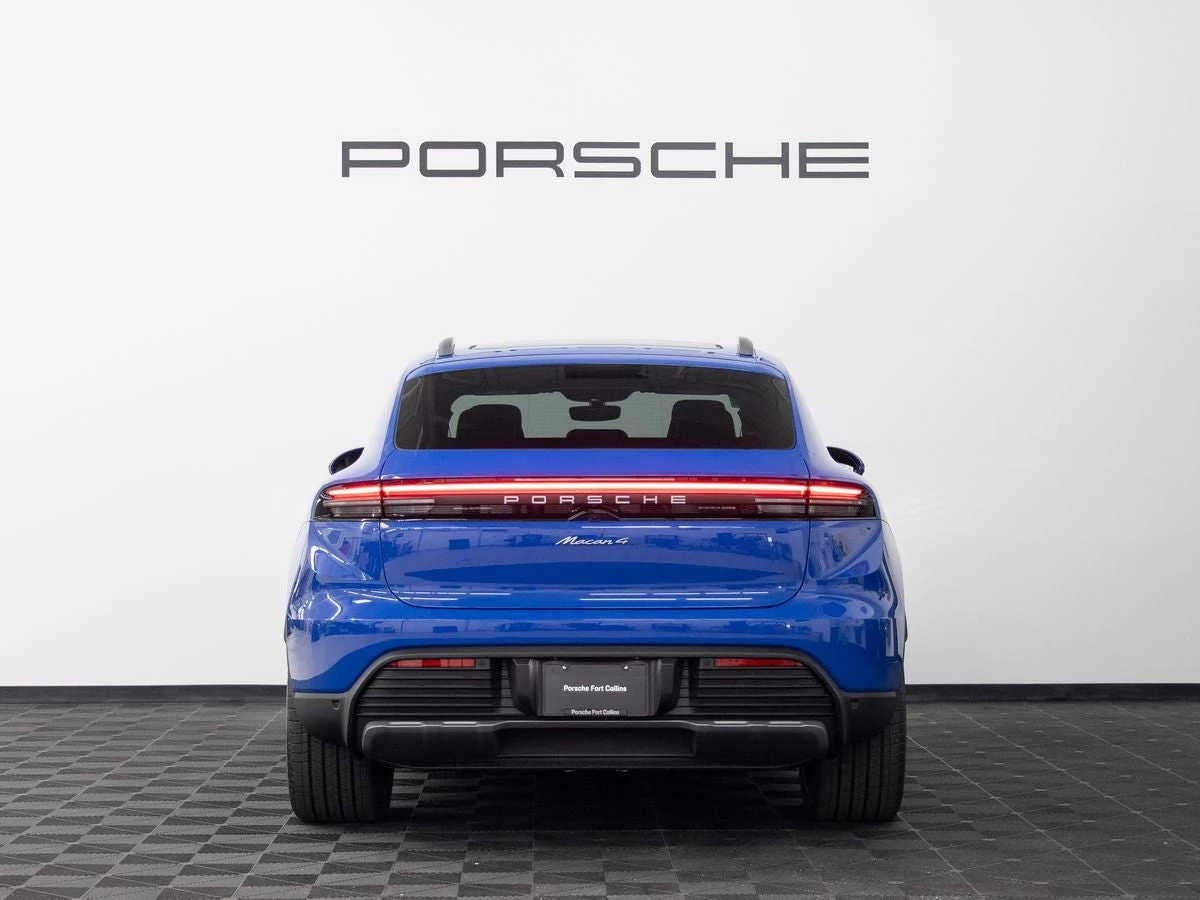 2026 Porsche Macan 4 Electric (XAB), 6/20