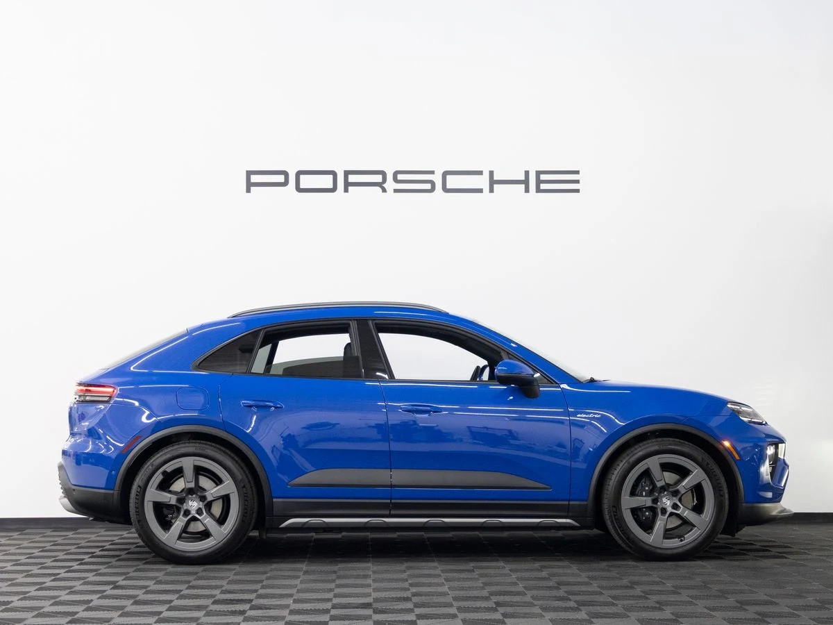 2026 Porsche Macan 4 Electric (XAB), 8/20