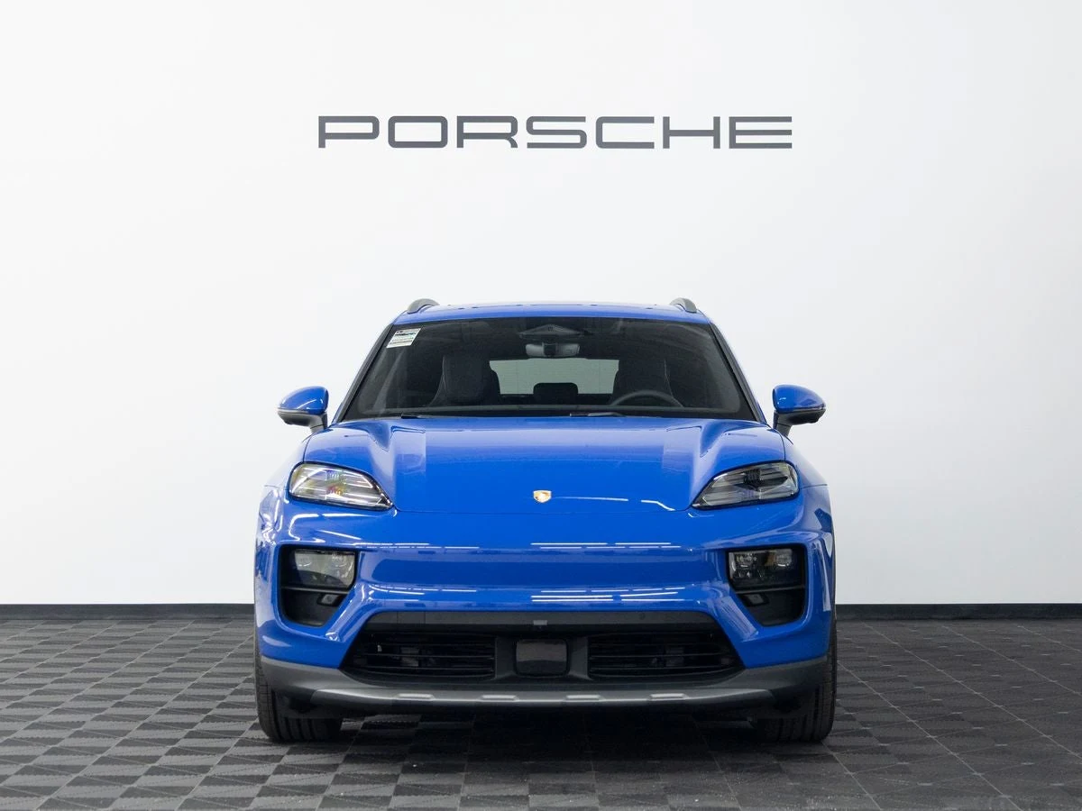 2026 Porsche Macan 4 Electric (XAB), 10/20