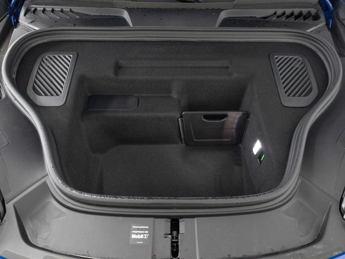2026 Porsche Macan 4 Electric (XAB), 12/20