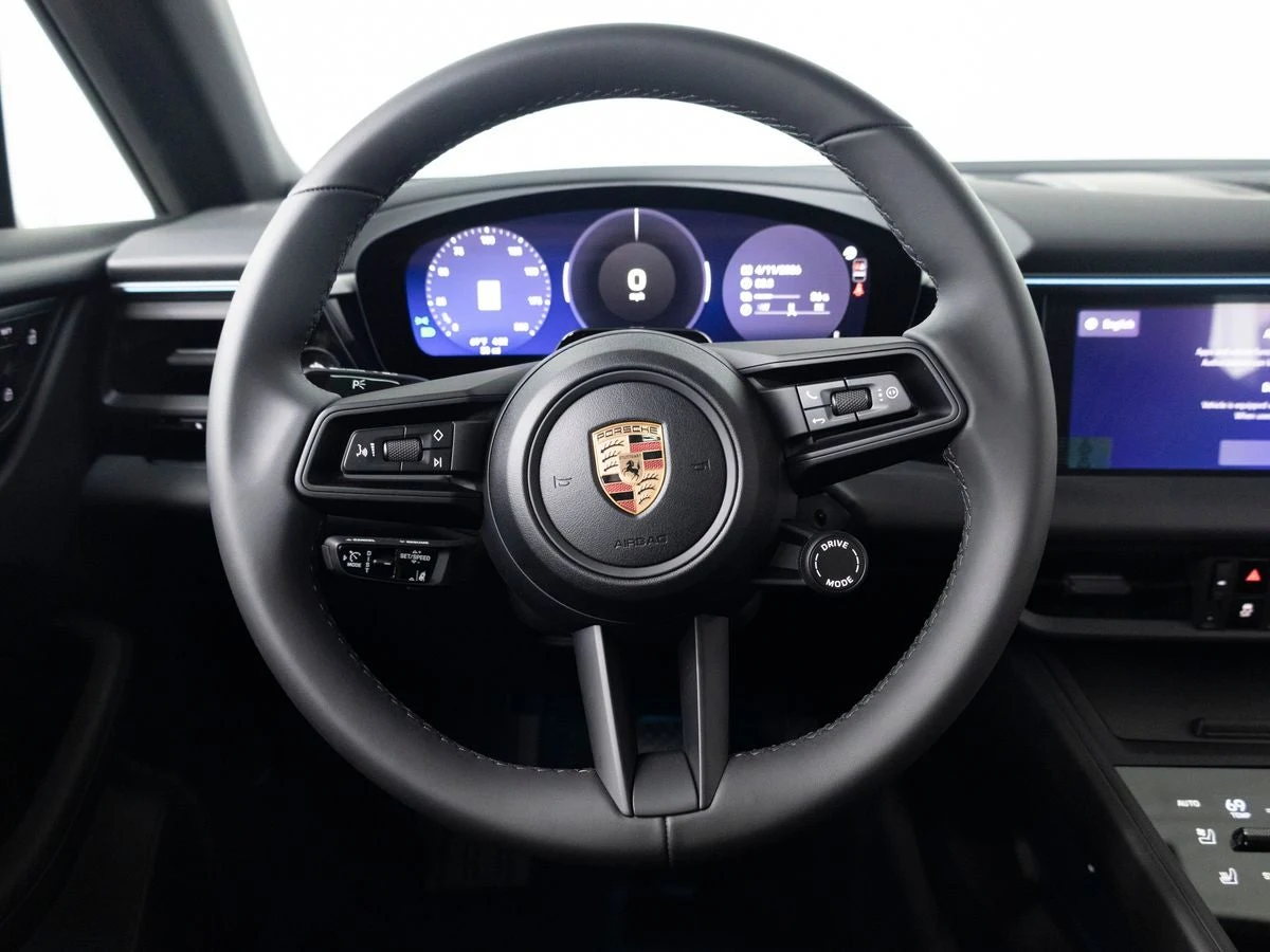 2026 Porsche Macan 4 Electric (XAB), 16/20