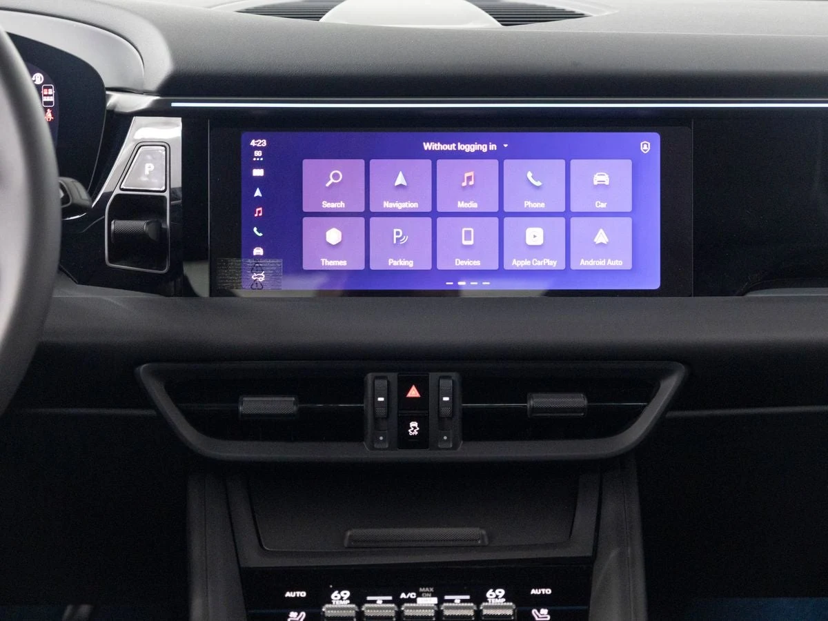2026 Porsche Macan 4 Electric (XAB), 17/20